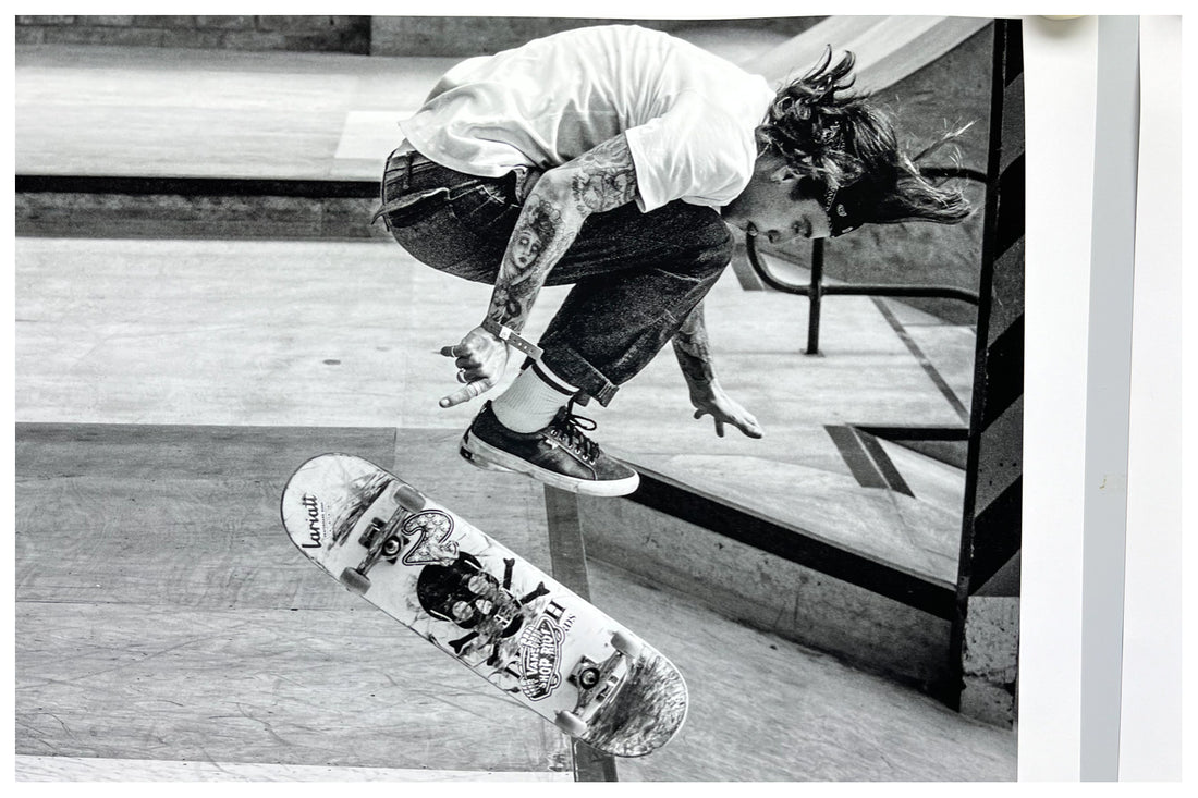 Detailed photo of the Other Ideas Fine Art Photo Skateboarding print "Ollie Flip"